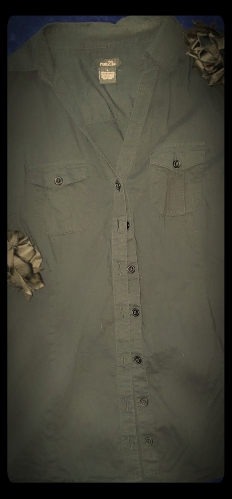 Rue21 button down blouse